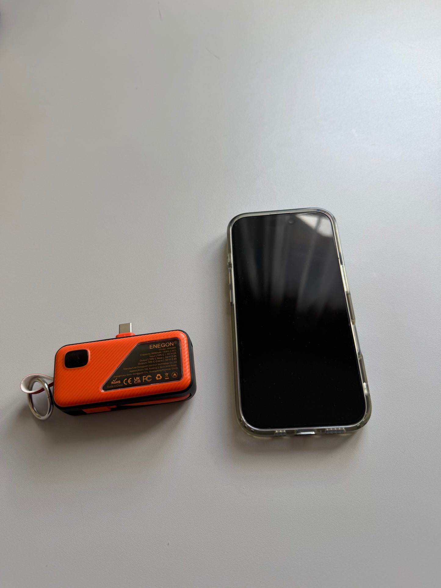 Mini Powerbank 5000 mAh z wbudowanym złączem USB-C